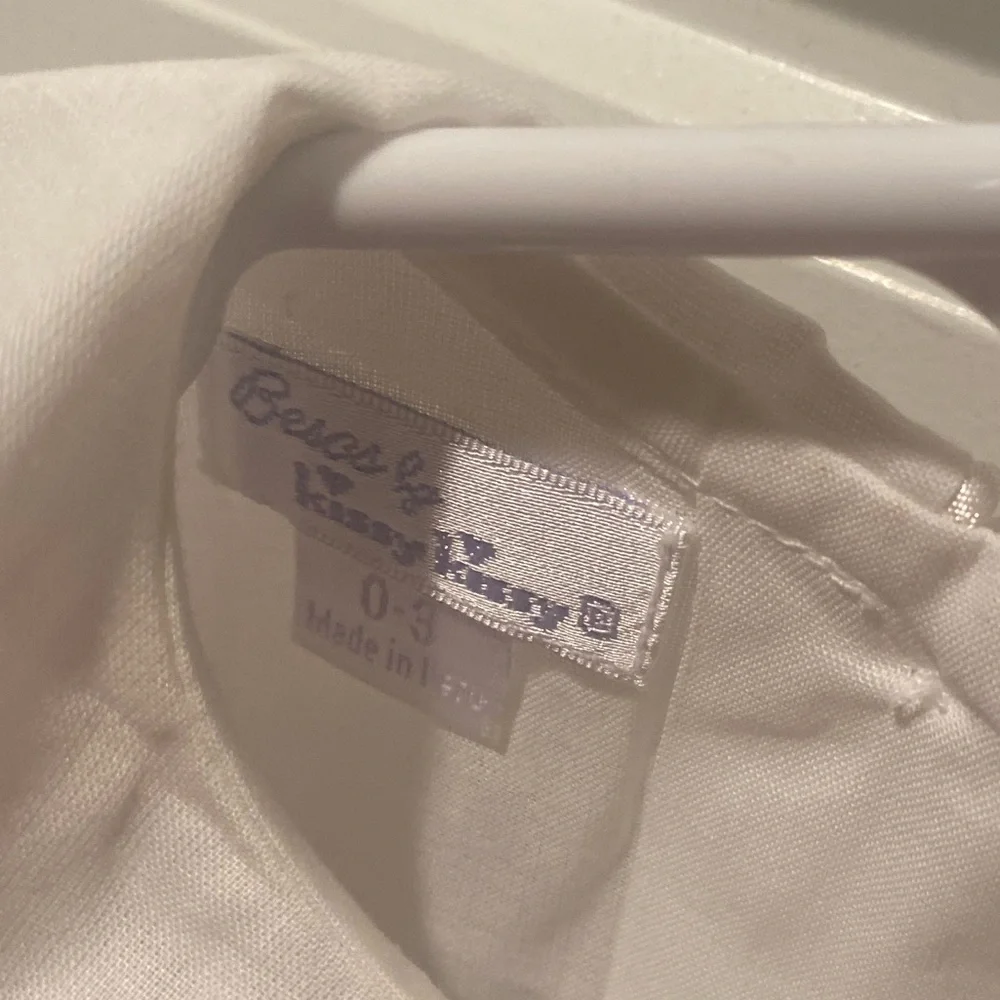 Kissy Kissy sleeves trimmed